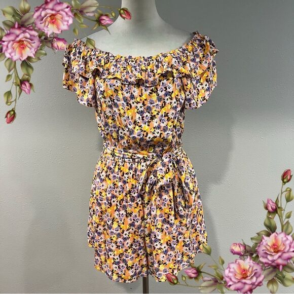 Floral Off-Shoulder mini Romper size small - Picture 1 of 14